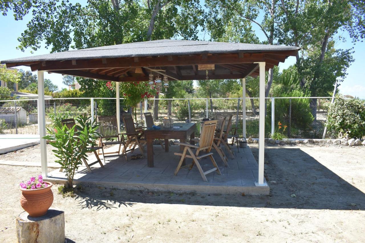 Bouka Beachfront Bungalows Agios Nikolaos  Luaran gambar